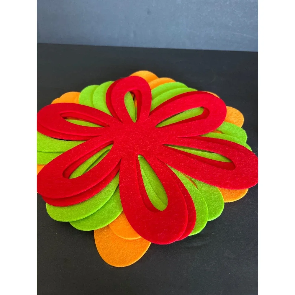 Felt Pan Separators Set of 14 Flower Shape Cookware Protectors Red Orange Green